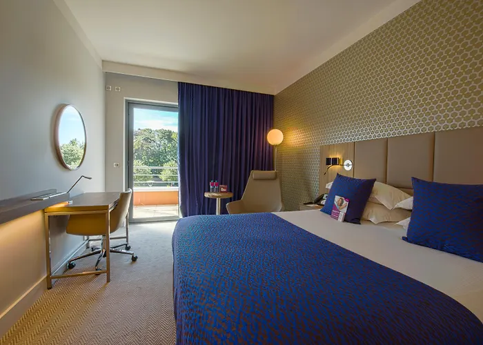 Crowne Plaza Lyon - Cite Internationale Hotel